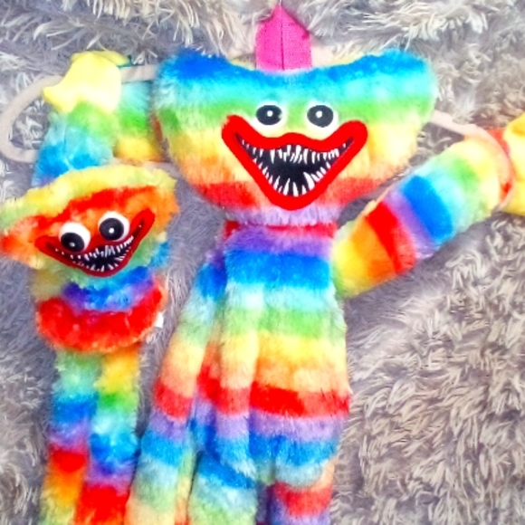 😀💕SOLD Out Cute Cuddly Rainbow Huggy Wuggy And Backpack Set Bundle - Picture 1 of 16